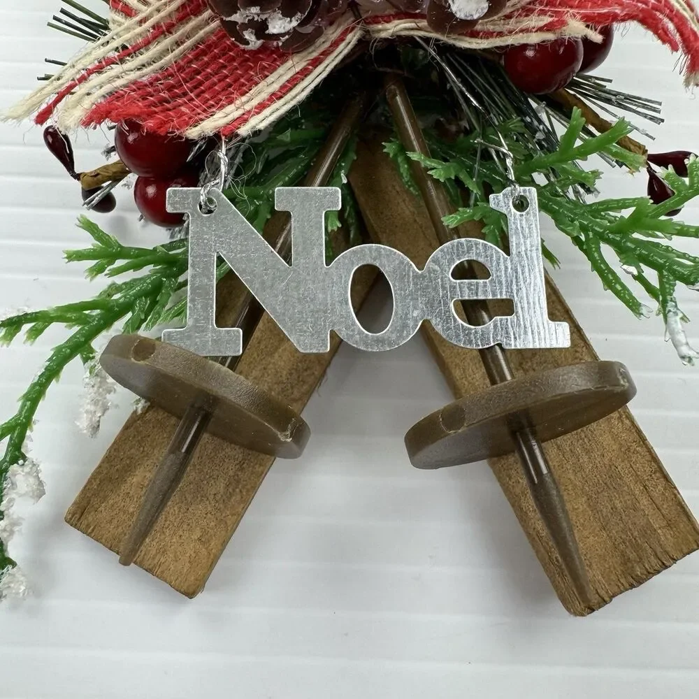 Rustic Noel Christmas Ornament Skis Pinecones Burlap Bow Farmhouse Lodge Cabin